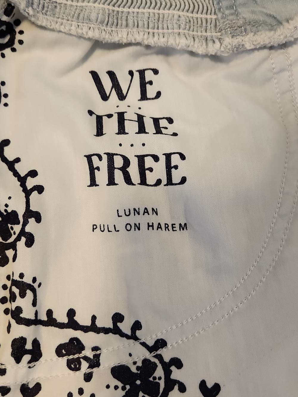 We The Free Light Wash High-Waist Wide Cropped Leg "Harem" Fit Pant Size S